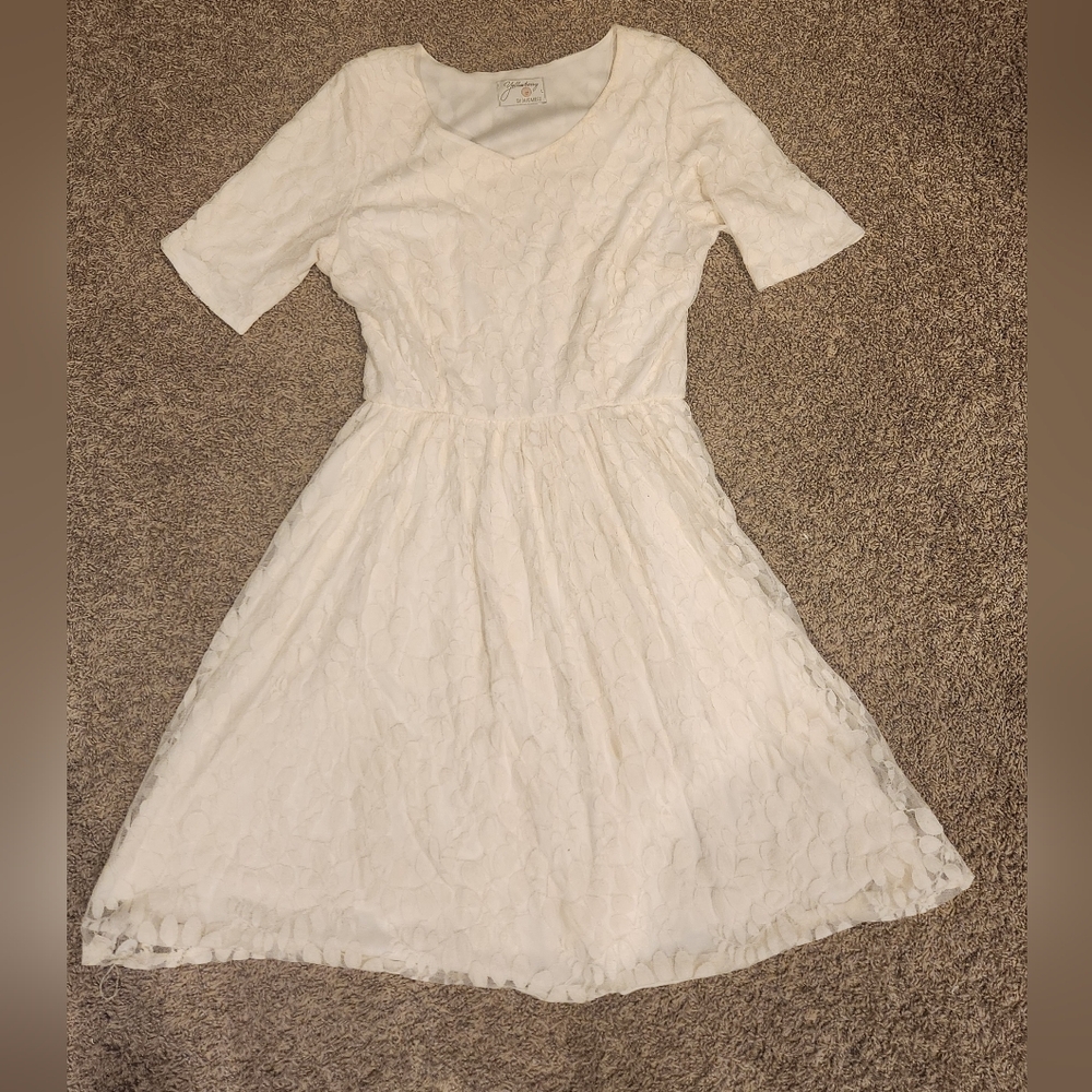 Yellowberry by Mikarose Lace Off White Dress Large